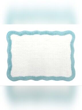 NWT Plush Scalloped White Bathroom Rug with Aqua Trim Soft And Machine Washable